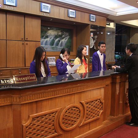 Excel Treasure Hotel Yangon Exterior foto