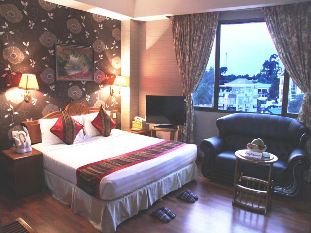 Excel Treasure Hotel Yangon Exterior foto