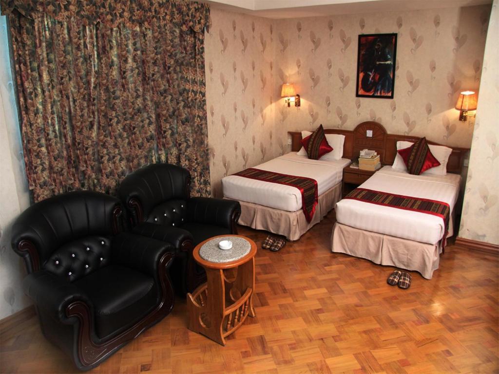 Excel Treasure Hotel Yangon Exterior foto